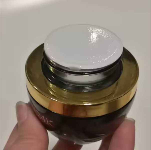 Glass Bottle Foil Production in Germany